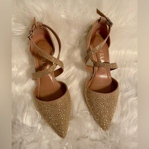 Tan/Cream and gold Closed toed heels / ankle strap